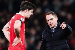 Scholes: 'MU cần một HLV tử tế'