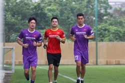 Tuyển Việt Nam: Hoàng Đức, Tiến Linh tập riêng