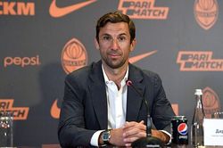 Darijo Srna: Chuyện một người Croatia giải cứu các cầu thủ Ukraine