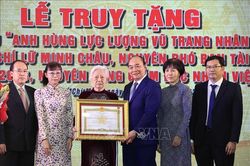 Lễ truy tặng Danh hiệu Anh hùng Lực lượng vũ trang nhân dân cho đồng chí Lữ Minh Châu