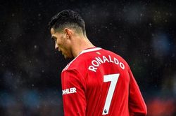 MU bị loại khỏi Champions League vì trọng tài xử ép?