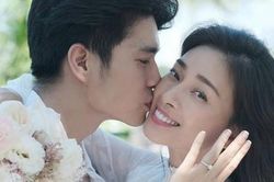 Nhìn lại những màn 'cầu hôn thế kỷ', cổ tích đời thực trong showbiz Việt