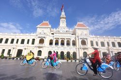 Xe đạp công cộng cho người dân thuê trên địa bàn Hà Nội được triển khai ra sao, giá thuê thế nào?