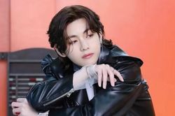 Ấn tượng với kỹ năng mới của V BTS, vui nhất chắc là bố anh