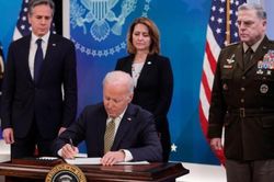 Tổng thống Biden công bố khoản hỗ trợ an ninh bổ sung 800 triệu USD cho Ukraine