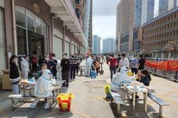 Omicron là thách thức lớn với chiến lược 'Không Covid' của Trung Quốc