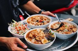 Khó quên hương vị của bát phở gan cháy - món ngon chỉ có ở Bắc Ninh