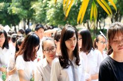 Thứ trưởng Bộ GD-ĐT khuyến cáo không nên 'chạy đua' mở nhiều phương thức tuyển sinh
