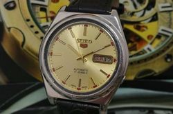 Giá đồng hồ Seiko 5 automatic cổ của 10 mẫu bán chạy tại VN