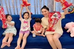 Con gái Đoàn Di Băng: 1 tuổi kiếm chục tỷ, dùng toàn đồ hiệu