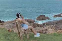 Bãi Đá Đen - Địa điểm hoang sơ ít người biết tại Đà Nẵng