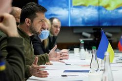 Hy vọng về thỏa thuận hòa bình Nga - Ukraine