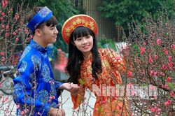 Yêu thương và chia sẻ để hạnh phúc tròn đầy