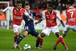 Soi kèo nhà cái Reims vs Lyon. Nhận định, dự đoán bóng đá Ligue 1 (23h05, 20/3)