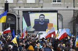 Tổng thống Ukraine muốn đàm phán hòa bình toàn diện với Nga