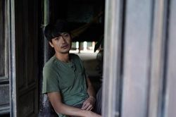 Quang Tuấn không dùng đóng thế khi tham gia Bóng đè