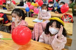 Hà Nội nên cho trẻ mầm non, tiểu học đến trường