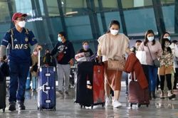 Indonesia loại bỏ kiểm dịch Covid-19 đối với khách nước ngoài