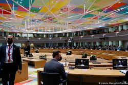 EU chia rẽ về lệnh trừng phạt dầu mỏ đối với Nga