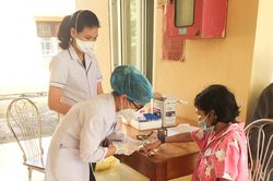 Khám bệnh miễn phí cho người khuyết tật