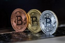 El Salvador hoãn phát hành trái phiếu bitcoin