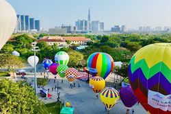 Lần đầu tiên diễn ra Ngày hội khinh khí cầu 'Hà Nội muôn màu'