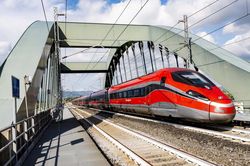 Công ty đường sắt Italy thông báo nguy cơ bị tấn công mạng