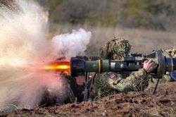 Ukraine sắp nhận lô hơn 10.000 tên lửa của châu Âu