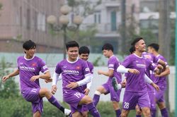 Tối nay tuyển Việt Nam lên đường cho trận gặp Nhật Bản