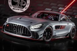 Mẫu xe đua Mercedes-AMG GT Track Series sở hữu sức mạnh lên đến 778 mã lực
