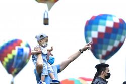 Mãn nhãn với màn trình diễn kinh khí cầu tại quận Long Biên, Hà Nội