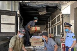 Phú Yên: Tiêu hủy 4,4 tấn thực phẩm nhập lậu, chủ hàng bị phạt hơn 152 triệu đồng