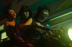 'Thanh sói' tung trailer đã mắt, xứng danh 'bom tấn' hành động năm nay