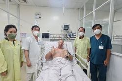 Nam phi công bị nhồi máu cơ tim được cứu sống trong gang tấc