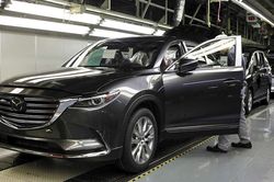 Hai nhà máy sản xuất mẫu xe Mazda 3, CX 5 tạm dừng hoạt động