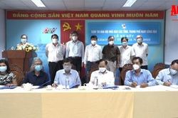 Hội Nhà báo các tỉnh, thành phố Nam sông Hậu ký kết giao ước thi đua năm 2022