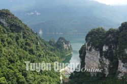 Lâm Bình đưa vào khai thác tua du lịch ngắm hoa gạo