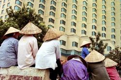 Cuộc đời sau ống kính: 'Chợ người' Hà Nội