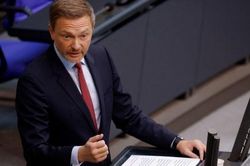 Khủng hoảng Ukraine: Đức nói về yêu cầu trả tiền mua khí đốt Nga bằng đồng Ruble, Qatar khẳng định 'không chọn bên'