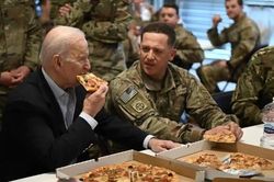 Tổng thống Mỹ Joe Biden đến Ba Lan thị sát biên giới Ukraine