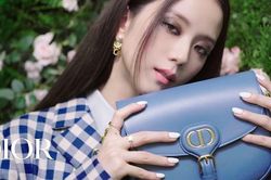 3 món bất ly thân của Jisoo Blackpink để luôn tiểu thư xinh đẹp