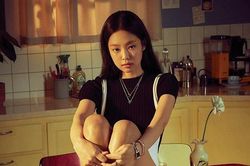 4 outfit đang hot nhất của Jennie Blackpink, học ngay để nổi bật nhất mùa này