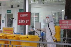 Số ca COVID-19 mới tại Hà Nội giảm còn 9.600
