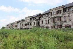 Lãng phí đất đai rất nhiều!