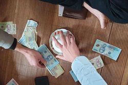 Hà Nội: Bắt quả tang 20 đối tượng đang sát phạt trên chiếu bạc