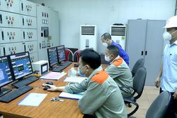 Sử dụng, tiết kiệm điện để đảm bảo sản xuất, kinh doanh