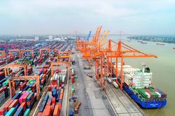 TP. Hồ Chí Minh chính thức thu phí cảng biển từ 1/4