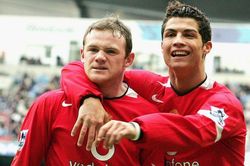 Rooney: 'Ronaldo khó chịu, Ferdinand thì quá kiêu ngạo'