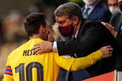 Chủ tịch Laporta không muốn đưa Messi về lại Barcelona