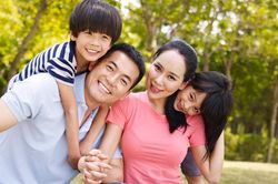 15 cách để cha mẹ thể hiện tình yêu với con